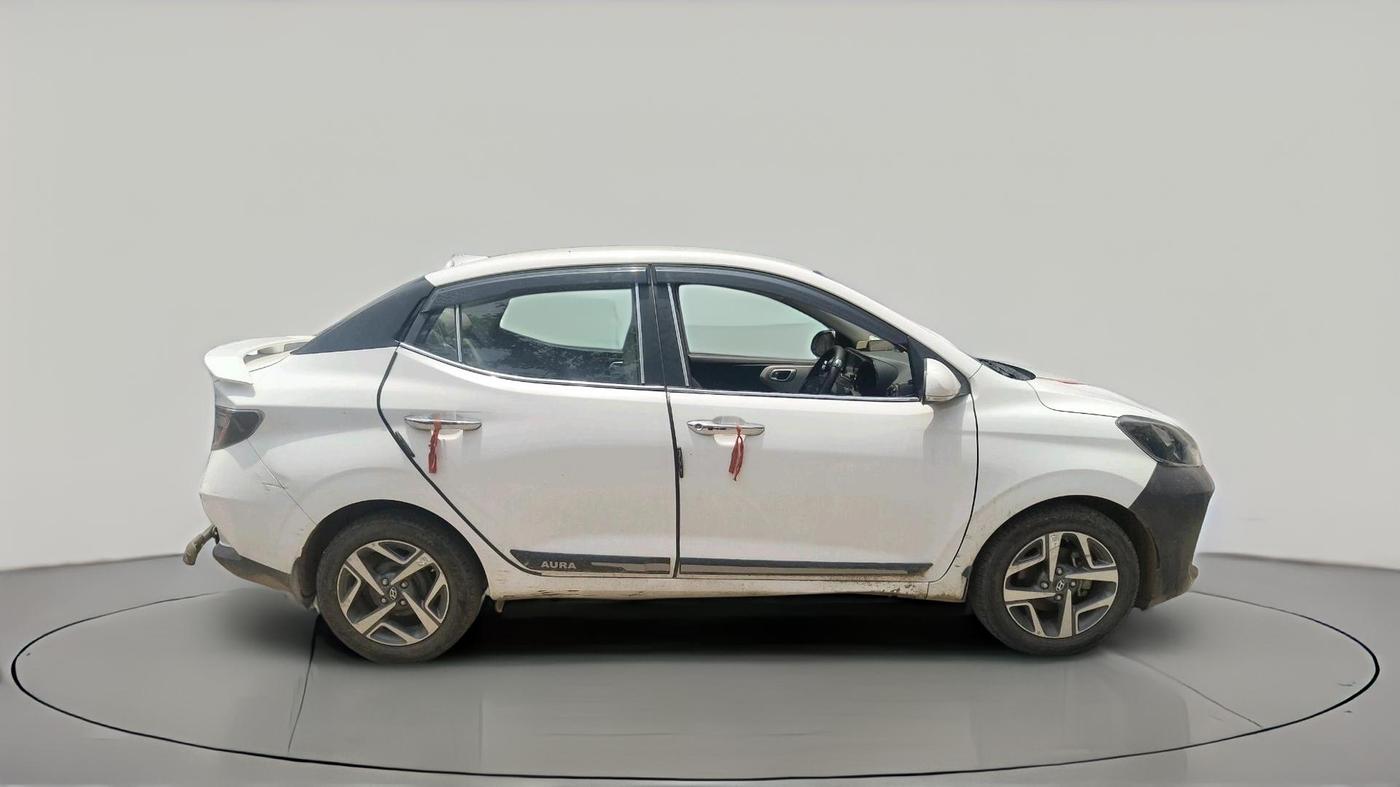 2025 Hyundai AURA SX 1.2 CNG, CNG, Manual, 19,051 km, exterior