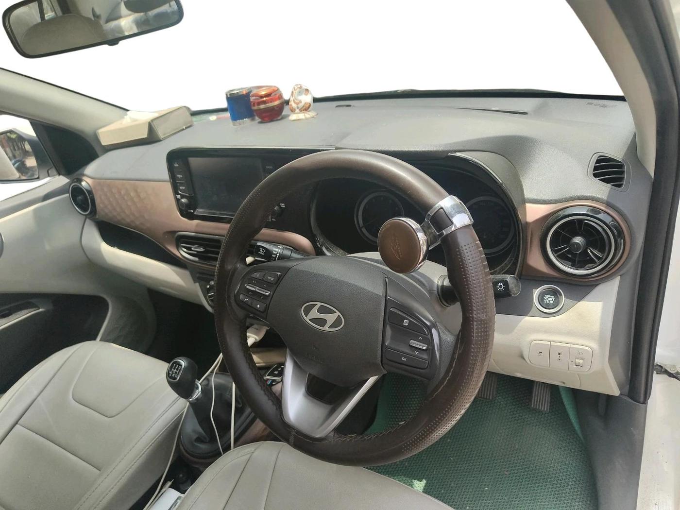 2025 Hyundai AURA SX 1.2 CNG, CNG, Manual, 19,051 km, interior
