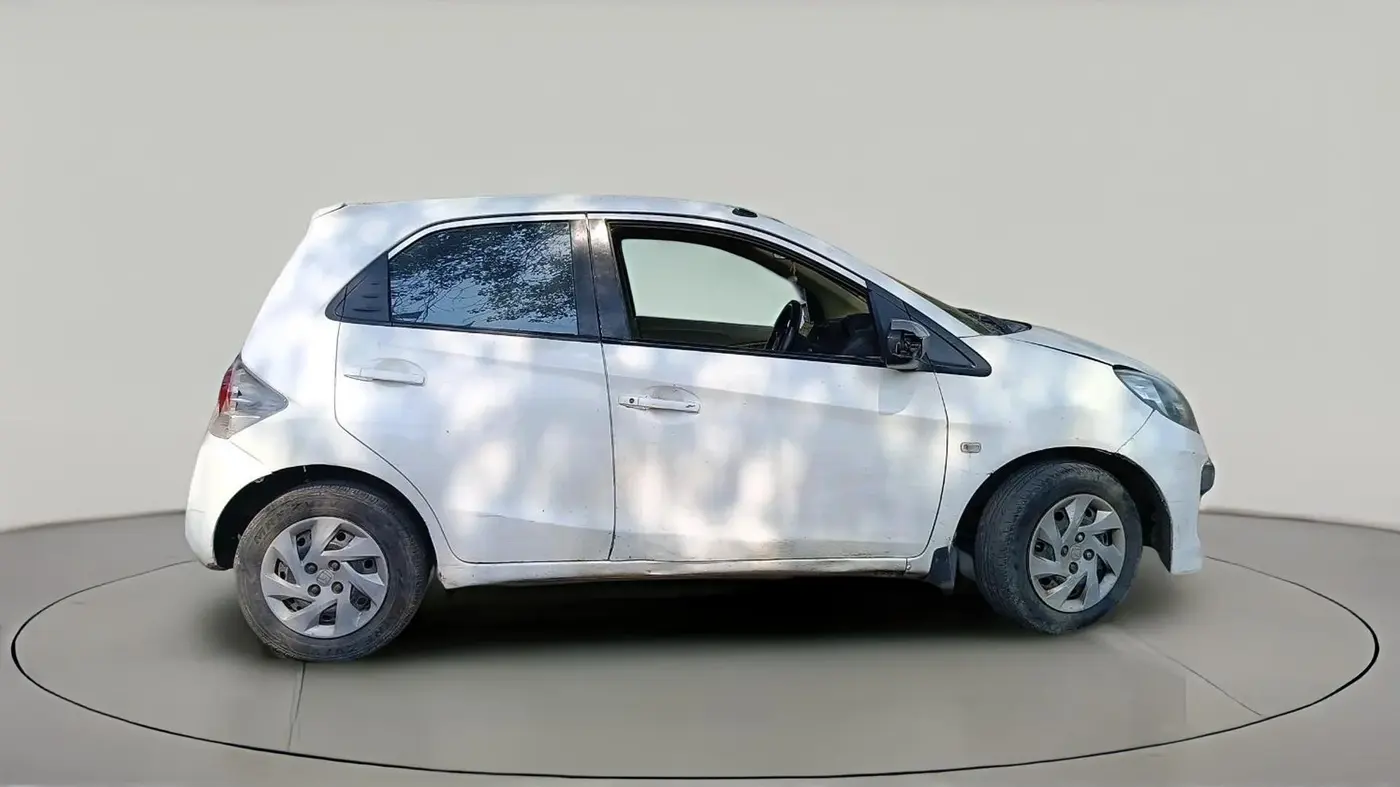 2012 Honda Brio S MT, CNG, Manual, 1,43,127 km, exterior