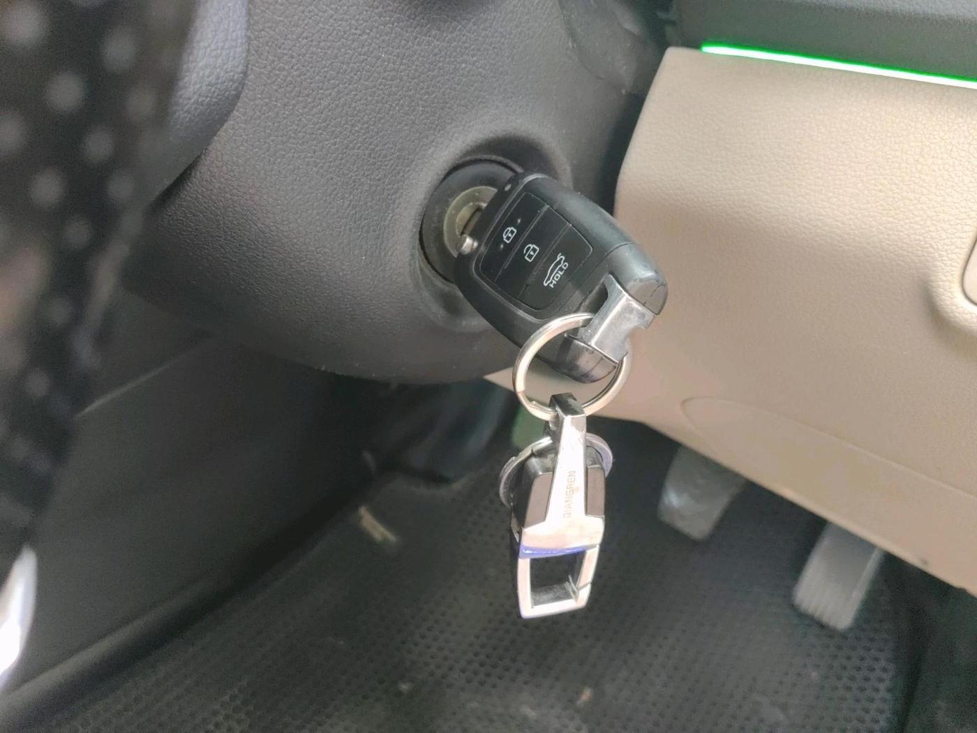 2019 Hyundai Verna 1.4 EX CRDI, Diesel, Manual, 98,717 km, interior