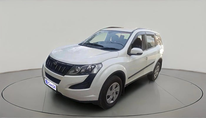 2017 Mahindra XUV500 W6, Diesel, Manual, 1,08,443 km, exterior