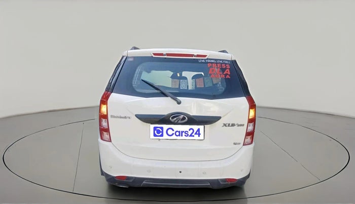 2017 Mahindra XUV500 W6, Diesel, Manual, 1,08,443 km, exterior