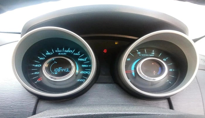 2017 Mahindra XUV500 W6, Diesel, Manual, 1,08,443 km, interior