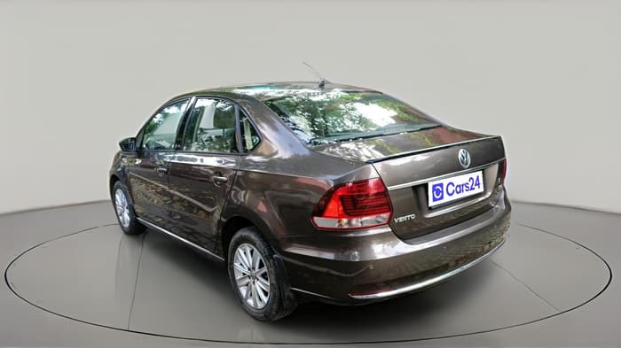 2017 Volkswagen Vento HIGHLINE PETROL AT, Petrol, Automatic, 1,06,915 km, exterior