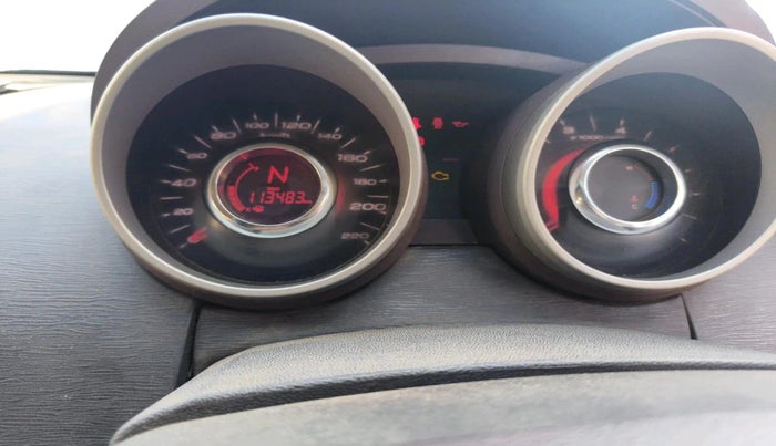 2014 Mahindra XUV500 W8, Diesel, Manual, 1,13,483 km, interior