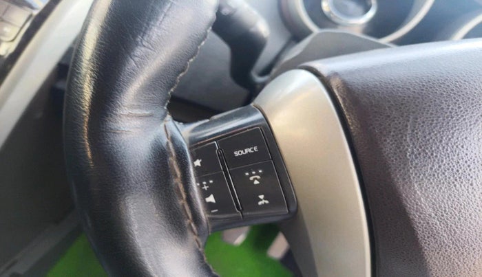 2014 Mahindra XUV500 W8, Diesel, Manual, 1,13,483 km, interior