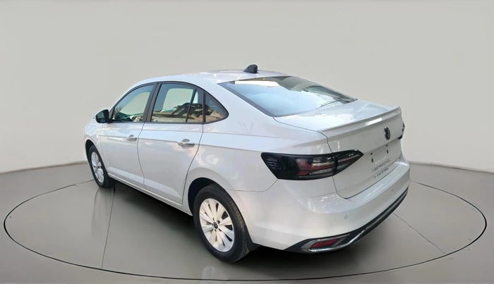 2025 Volkswagen VIRTUS HIGHLINE TSI 1.0 AT, Petrol, Automatic, 6,001 km, exterior