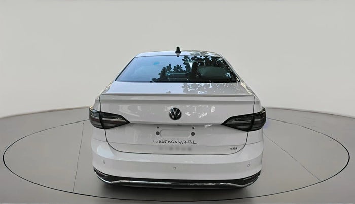 2025 Volkswagen VIRTUS HIGHLINE TSI 1.0 AT, Petrol, Automatic, 6,001 km, exterior