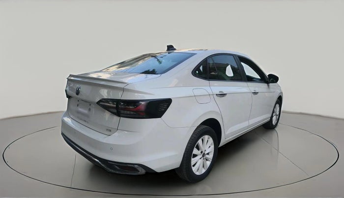 2025 Volkswagen VIRTUS HIGHLINE TSI 1.0 AT, Petrol, Automatic, 6,001 km, exterior