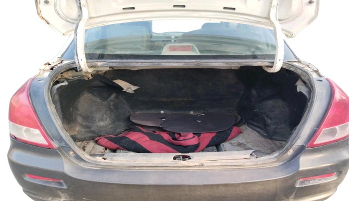 2011 Maruti Swift Dzire VXI, Petrol, Manual, 1,29,220 km, exterior