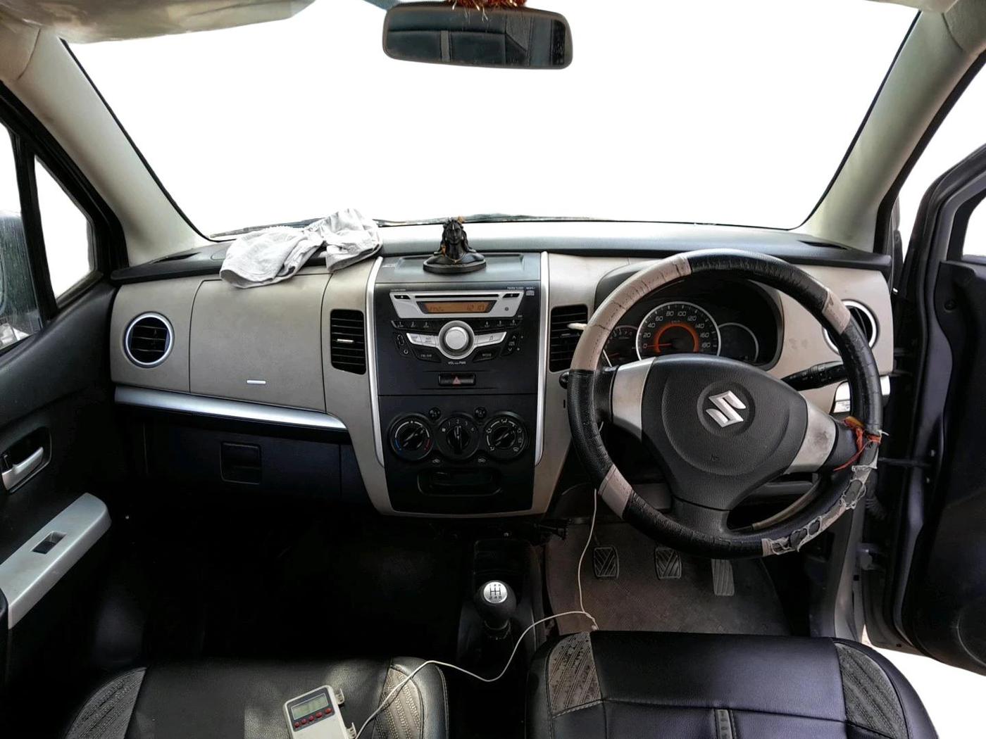 2016 Maruti Wagon R 1.0 VXI, Petrol, Manual, 55,969 km, interior