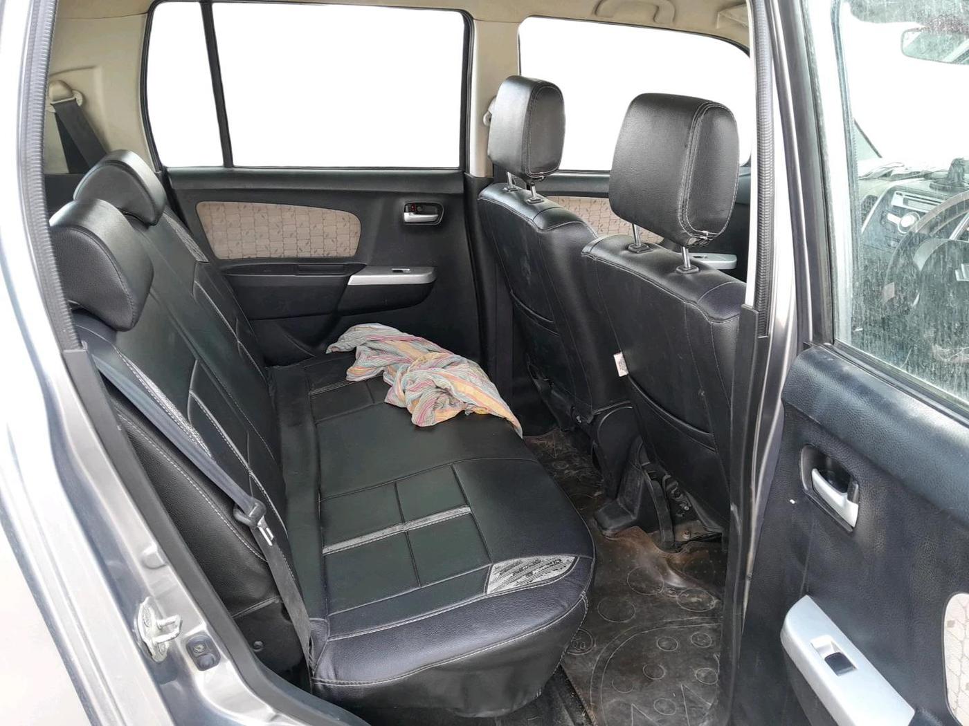 2016 Maruti Wagon R 1.0 VXI, Petrol, Manual, 55,969 km, interior