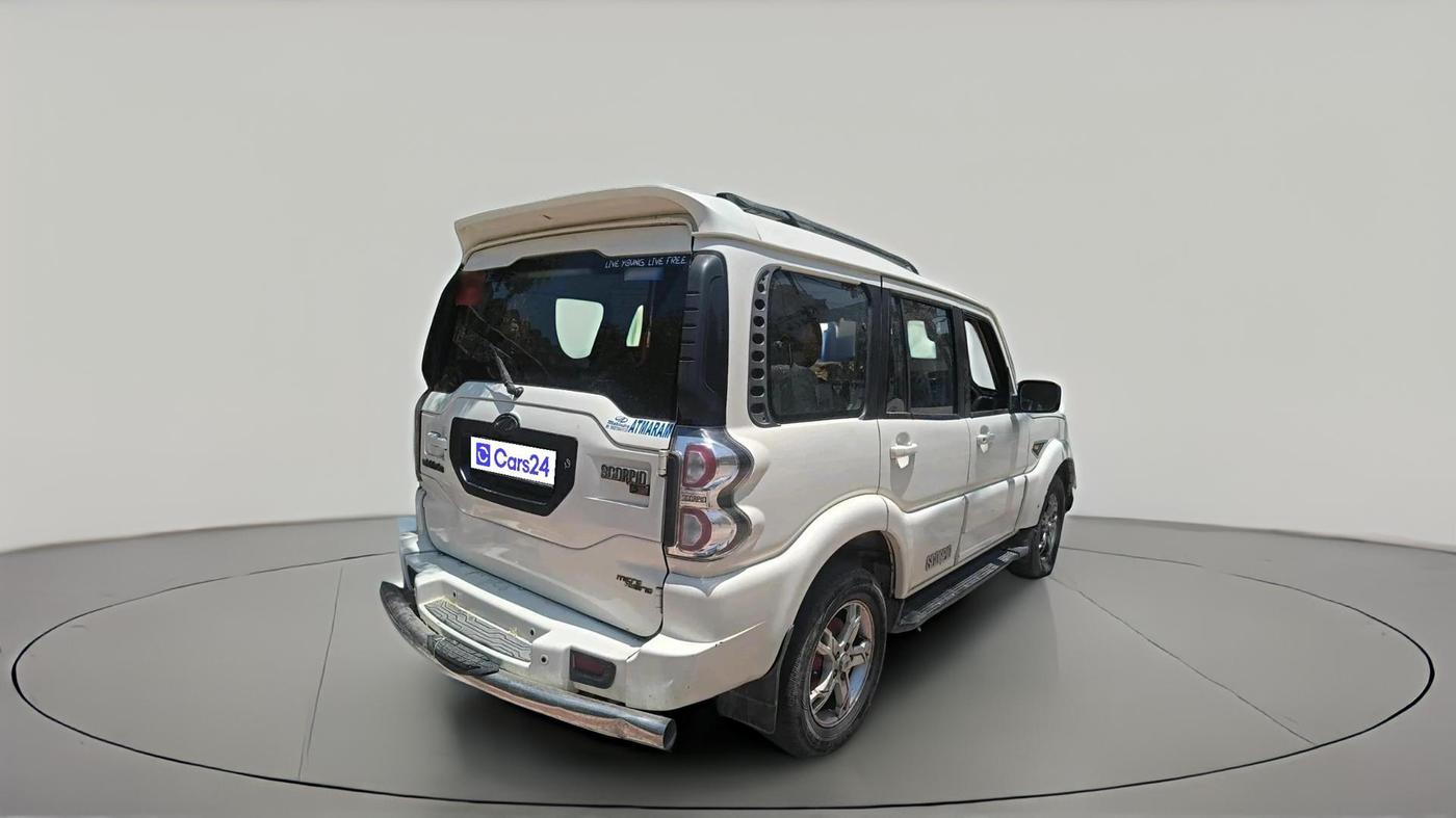 2015 Mahindra Scorpio S10, Diesel, Manual, 99,747 km, exterior