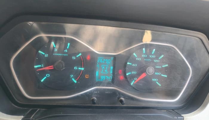 2015 Mahindra Scorpio S10, Diesel, Manual, 99,747 km, interior