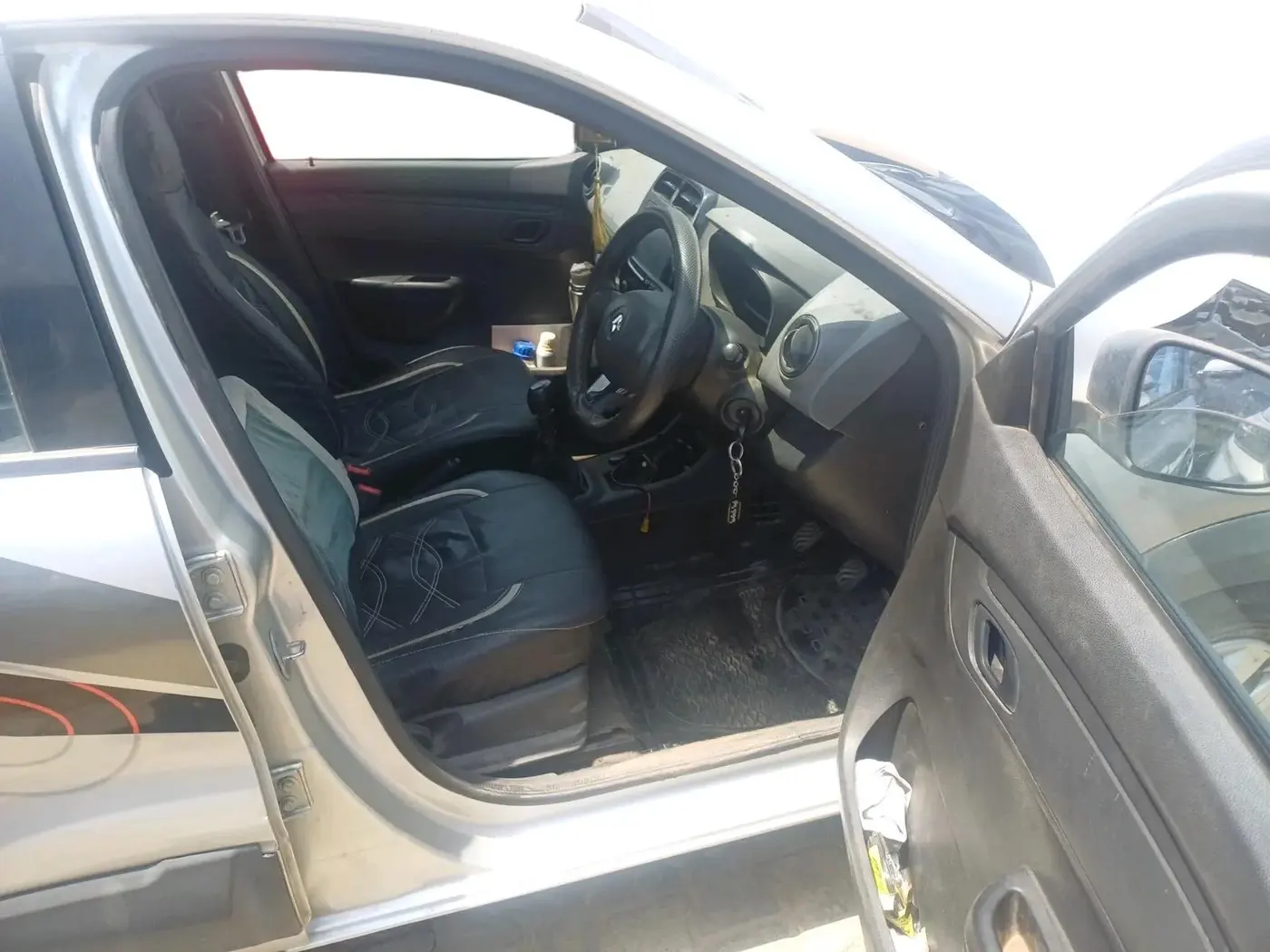 2017 Renault Kwid RXT 0.8, Petrol, Manual, 68,579 km, interior