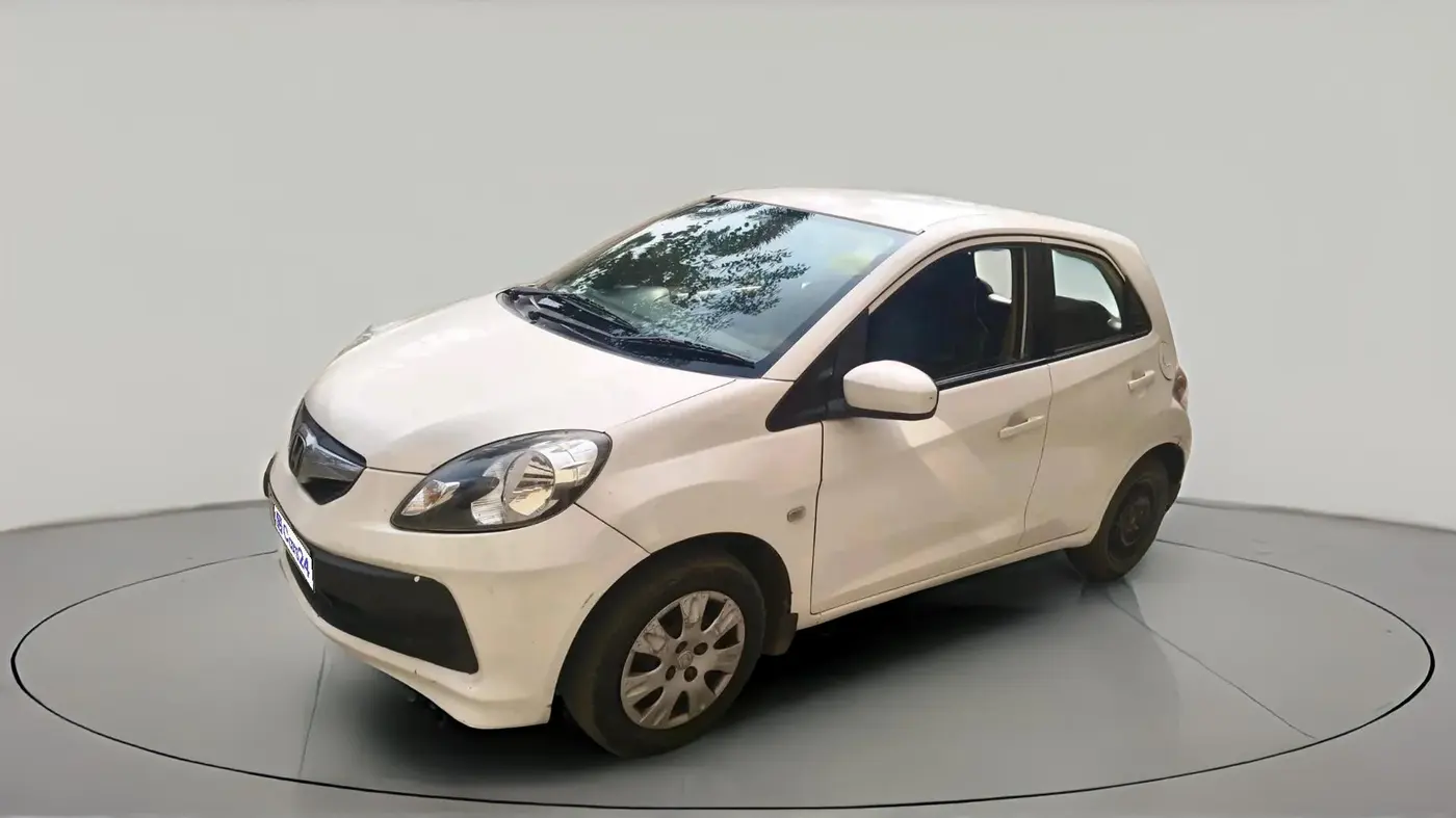 2013 Honda Brio S MT, Petrol, Manual, 1,06,297 km, exterior