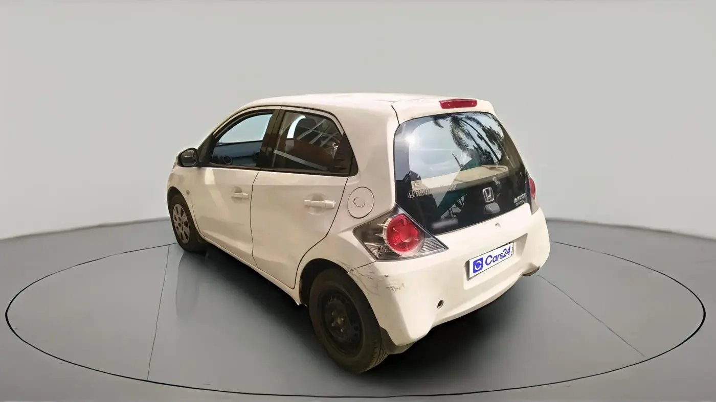 2013 Honda Brio S MT, Petrol, Manual, 1,06,297 km, exterior