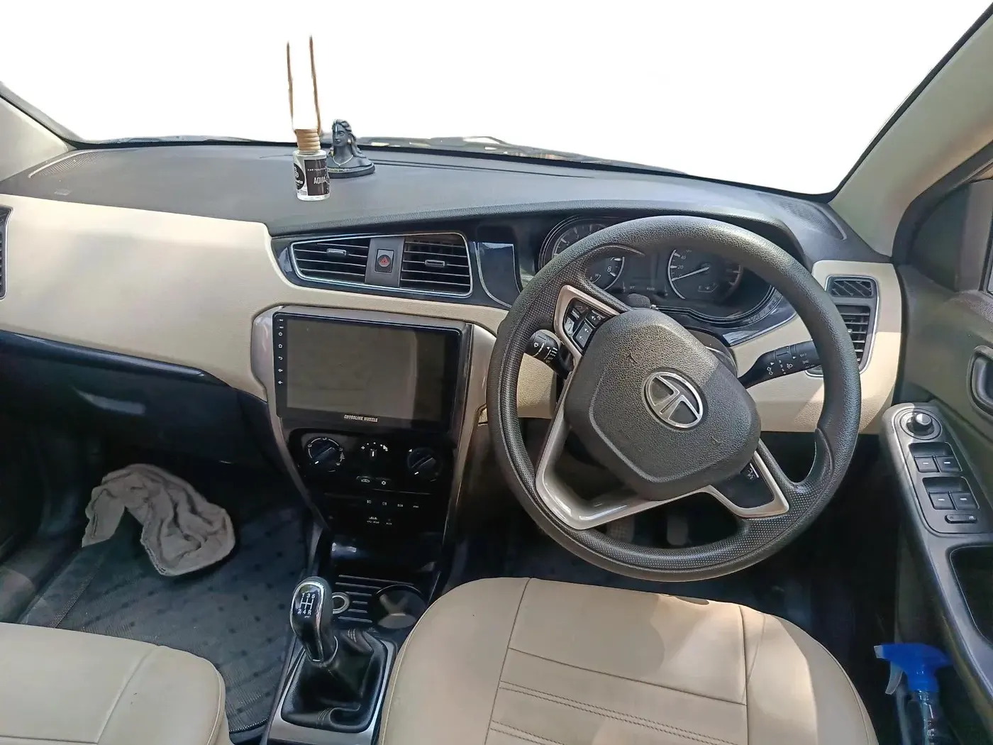 2014 Tata Zest XMS PETROL, Petrol, Manual, 89,054 km, interior