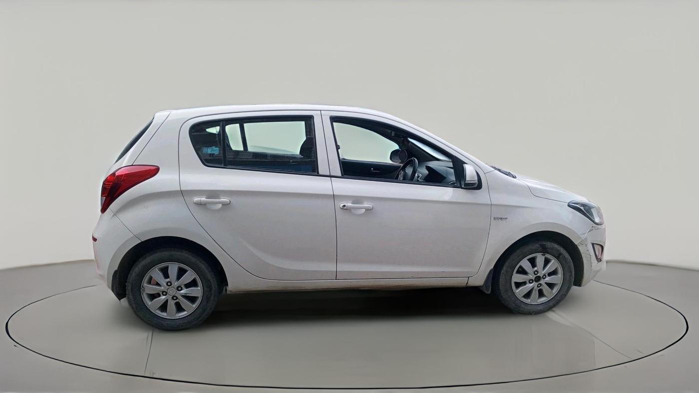 2012 Hyundai i20 SPORTZ 1.2, Petrol, Manual, 1,02,957 km, exterior