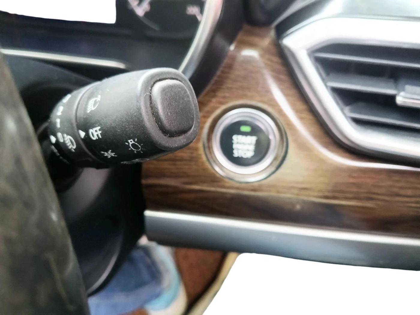 2019 Tata Harrier XZ 2.0L, Diesel, Manual, 1,55,413 km, interior