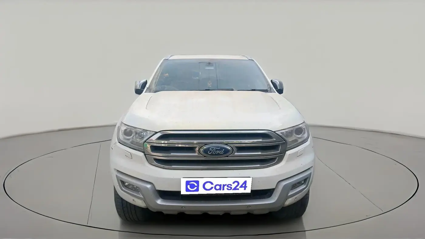 2016 Ford Endeavour TITANIUM 3.2 4X4 AT, Diesel, Automatic, 1,11,483 km, exterior
