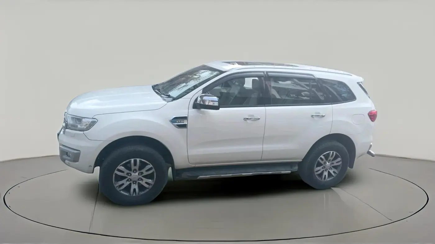 2016 Ford Endeavour TITANIUM 3.2 4X4 AT, Diesel, Automatic, 1,11,483 km, exterior