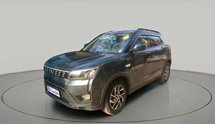 2023 Mahindra XUV300 W4 1.2 PETROL, Petrol, Manual, 51,017 km, exterior