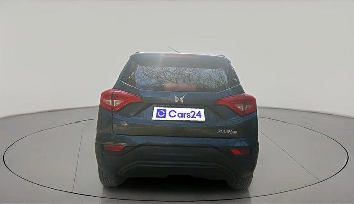 2023 Mahindra XUV300 W4 1.2 PETROL, Petrol, Manual, 51,017 km, exterior