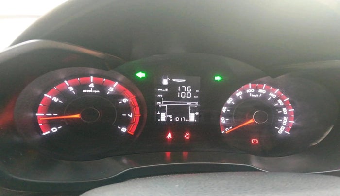 2023 Mahindra XUV300 W4 1.2 PETROL, Petrol, Manual, 51,017 km, interior