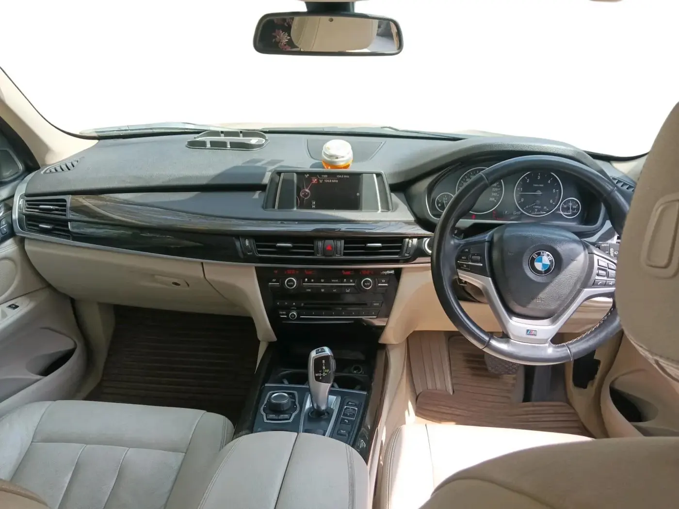 2014 BMW X5 xDrive 30d, Diesel, Automatic, 1,17,368 km, interior