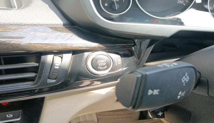 2014 BMW X5 xDrive 30d, Diesel, Automatic, 1,17,368 km, interior