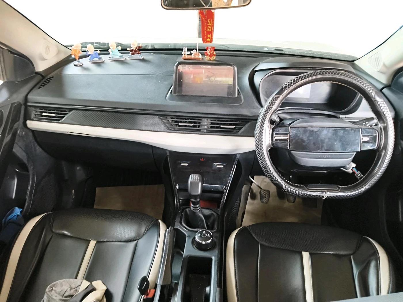 2023 Tata NEXON PURE SUNROOF 1.2 PETROL, Petrol, Manual, 49,437 km, interior