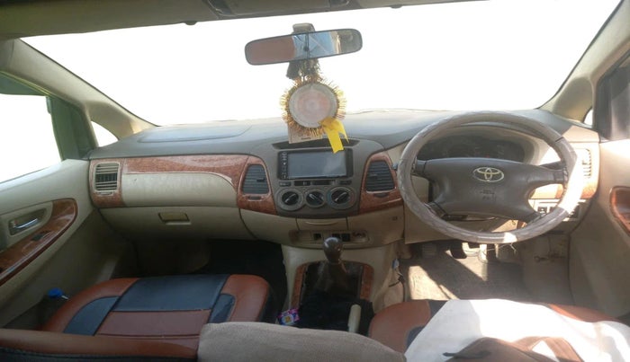 2008 Toyota Innova 2.5 G2, Diesel, Manual, 3,45,373 km, interior