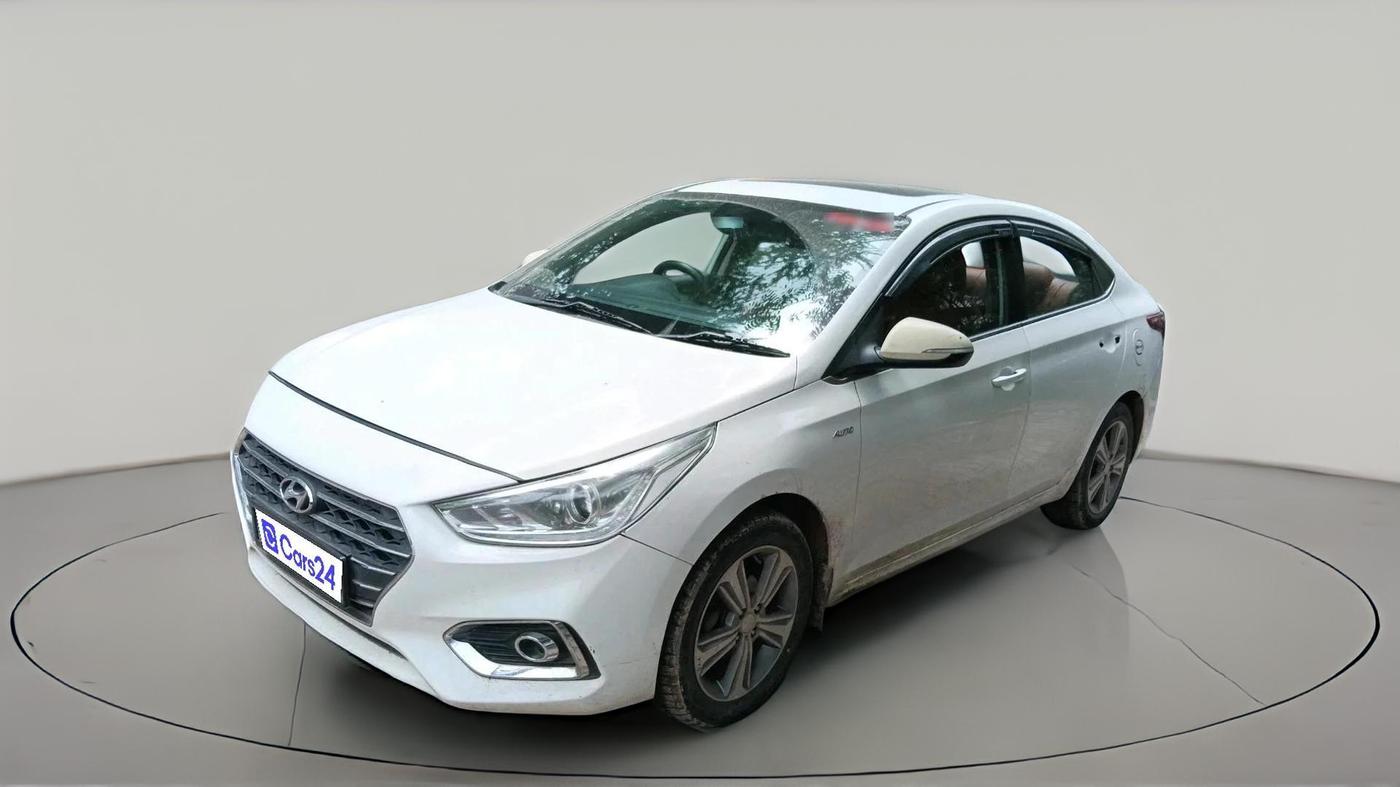 2018 Hyundai Verna 1.6 CRDI SX + AT, Diesel, Automatic, 1,36,375 km, exterior