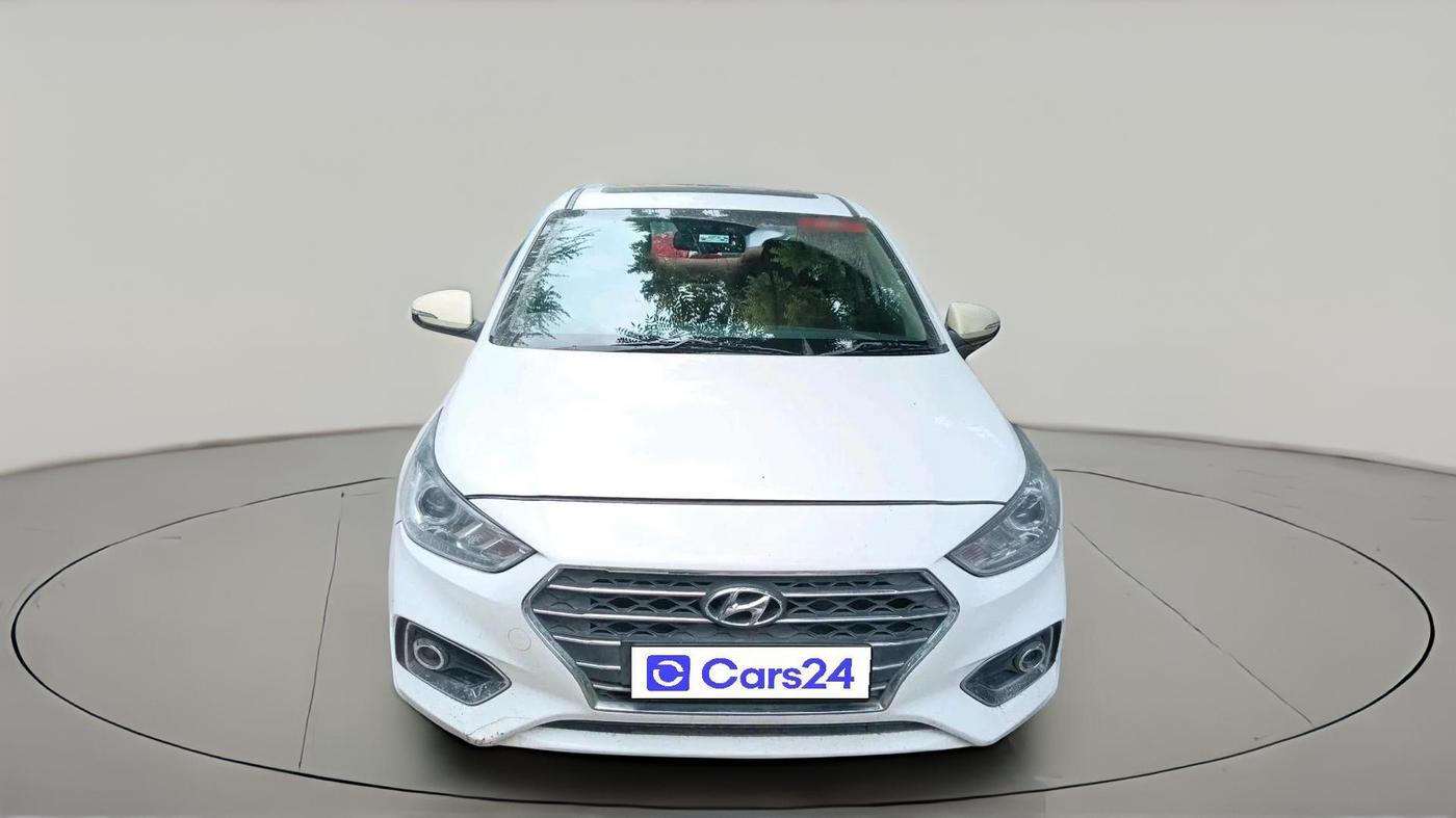 2018 Hyundai Verna 1.6 CRDI SX + AT, Diesel, Automatic, 1,36,375 km, exterior