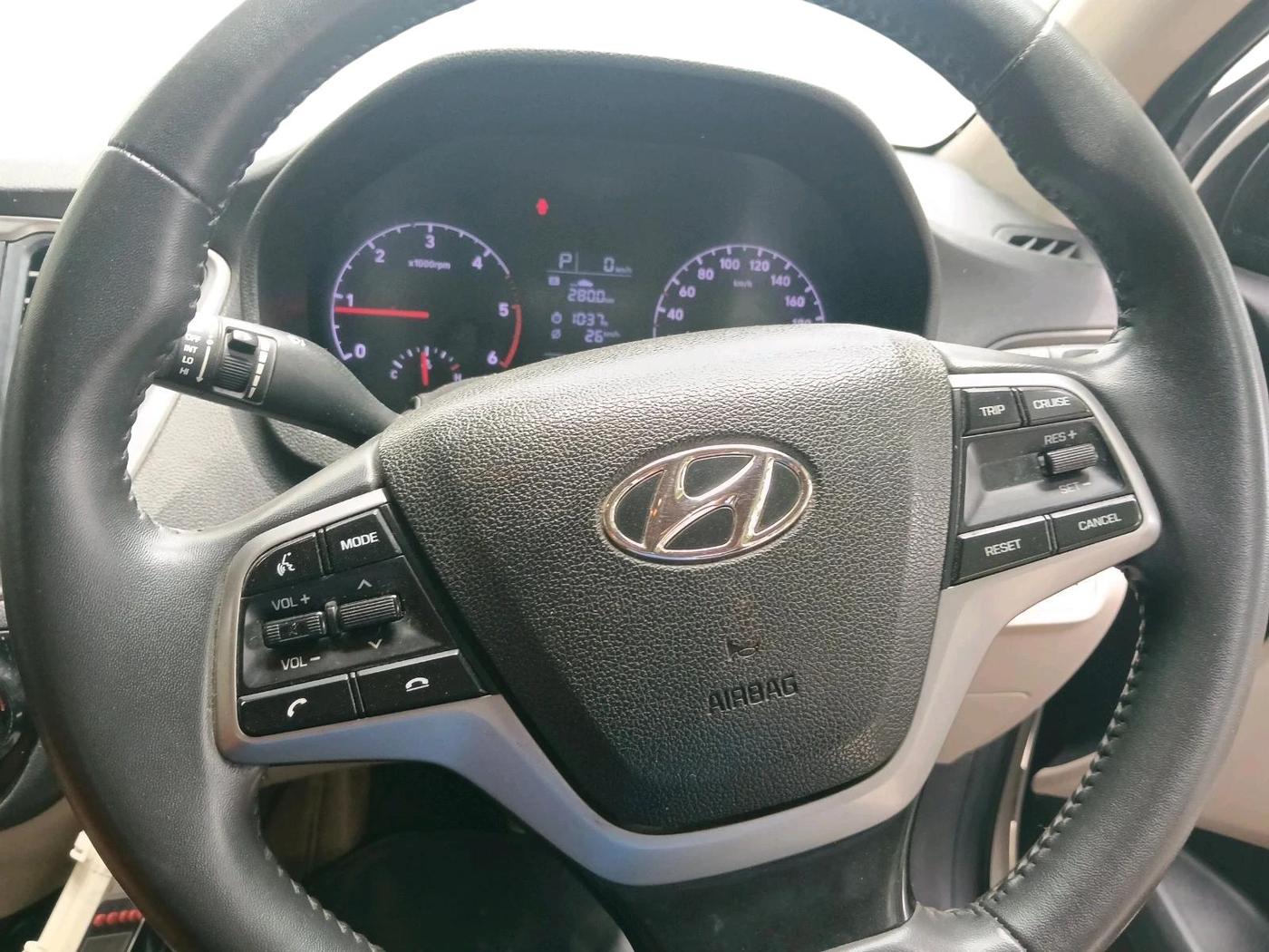 2018 Hyundai Verna 1.6 CRDI SX + AT, Diesel, Automatic, 1,36,375 km, interior