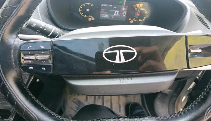 2025 Tata NEXON Creative Plus S CNG, CNG, Manual, 17,660 km, interior