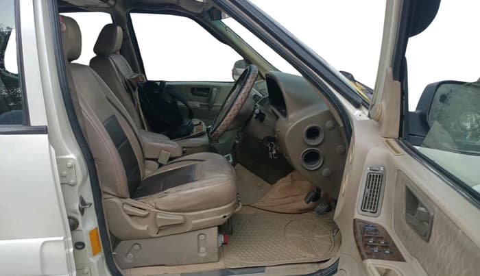 2012 Tata Safari 4X2 EX DICOR 2.2 VTT, Diesel, Manual, 10,10,000 km, interior