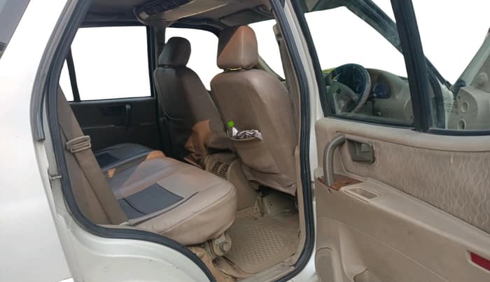 2012 Tata Safari 4X2 EX DICOR 2.2 VTT, Diesel, Manual, 10,10,000 km, interior
