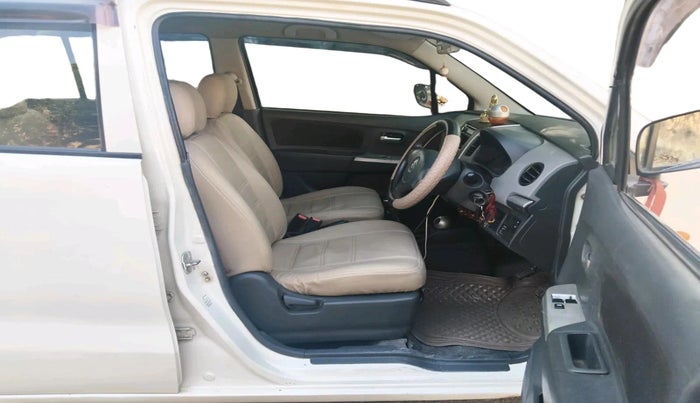 2011 Maruti Wagon R 1.0 LXI LPG, Petrol, Manual, 60,383 km, interior