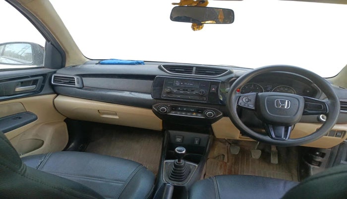 2018 Honda Amaze 1.5L I-DTEC V, Diesel, Manual, 1,06,811 km, interior