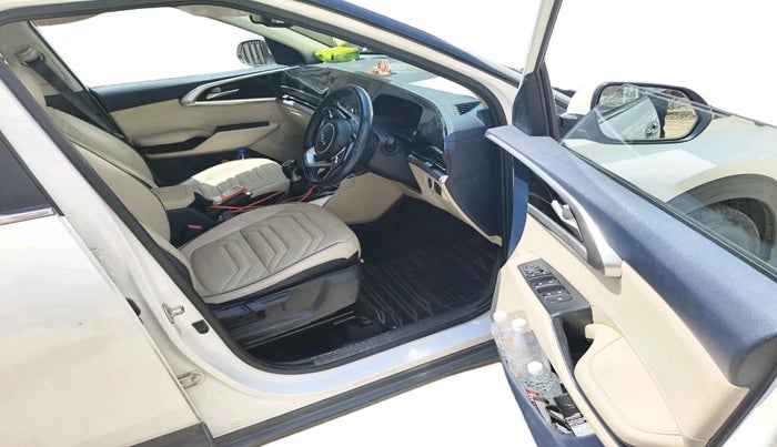 2023 KIA CARENS LUXURY PLUS IMT 1.5 DIESEL IMT, Diesel, Manual, 22,340 km, interior