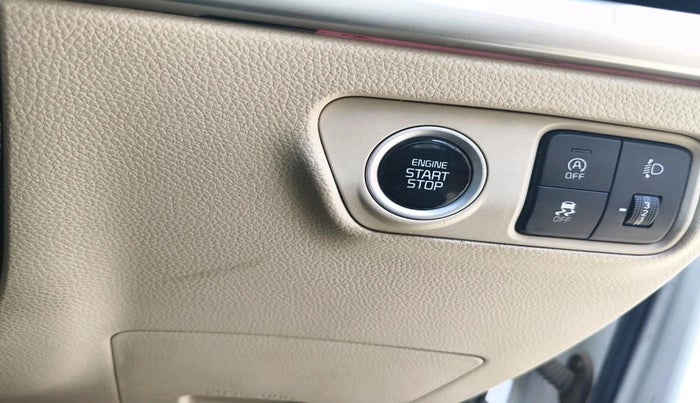 2023 KIA CARENS LUXURY PLUS IMT 1.5 DIESEL IMT, Diesel, Manual, 22,340 km, interior