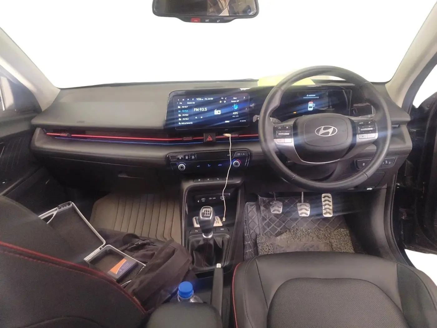 2023 Hyundai Verna SX (O) 1.5 TURBO PETROL MT, Petrol, Manual, 14,277 km, interior