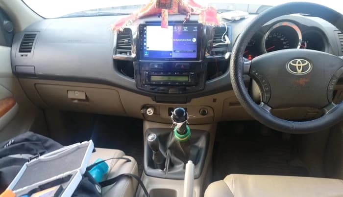 2011 Toyota Fortuner 3.0 4X4 MT, Diesel, Manual, 1,43,180 km, interior