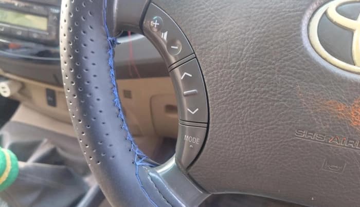 2011 Toyota Fortuner 3.0 4X4 MT, Diesel, Manual, 1,43,180 km, interior