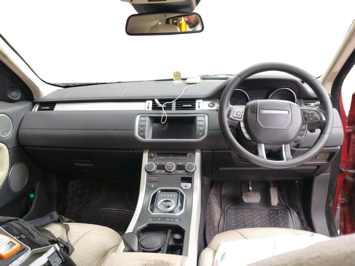 2015 Landrover Range Rover 3.0 V6 Diesel Vogue, Diesel, Automatic, 1,31,425 km, interior