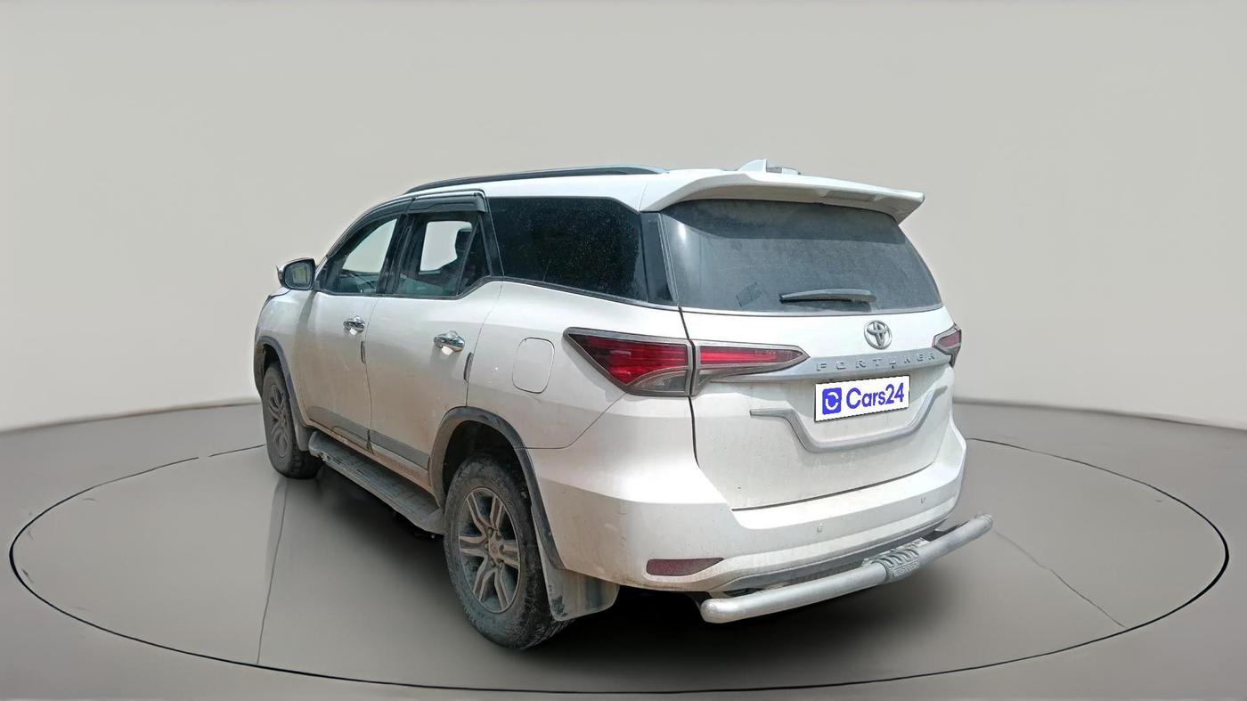 2018 Toyota Fortuner 2.8 4X2 MT, Diesel, Manual, 2,75,243 km, exterior