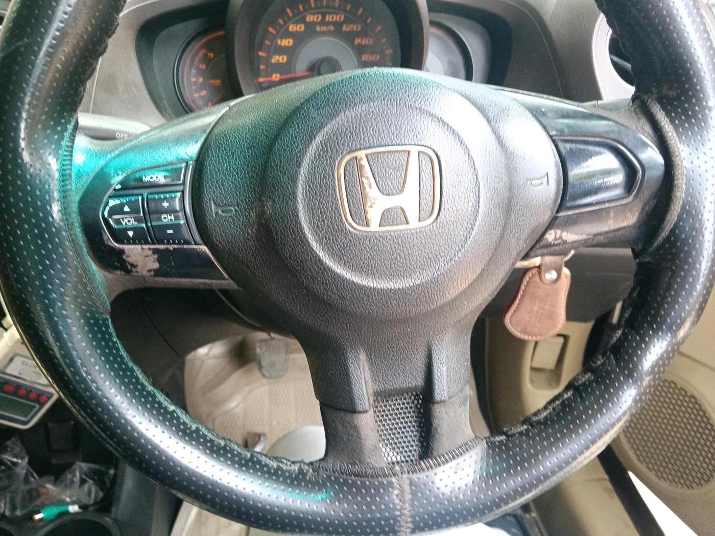 2013 Honda Amaze 1.5L I-DTEC S, Diesel, Manual, 91,917 km, interior