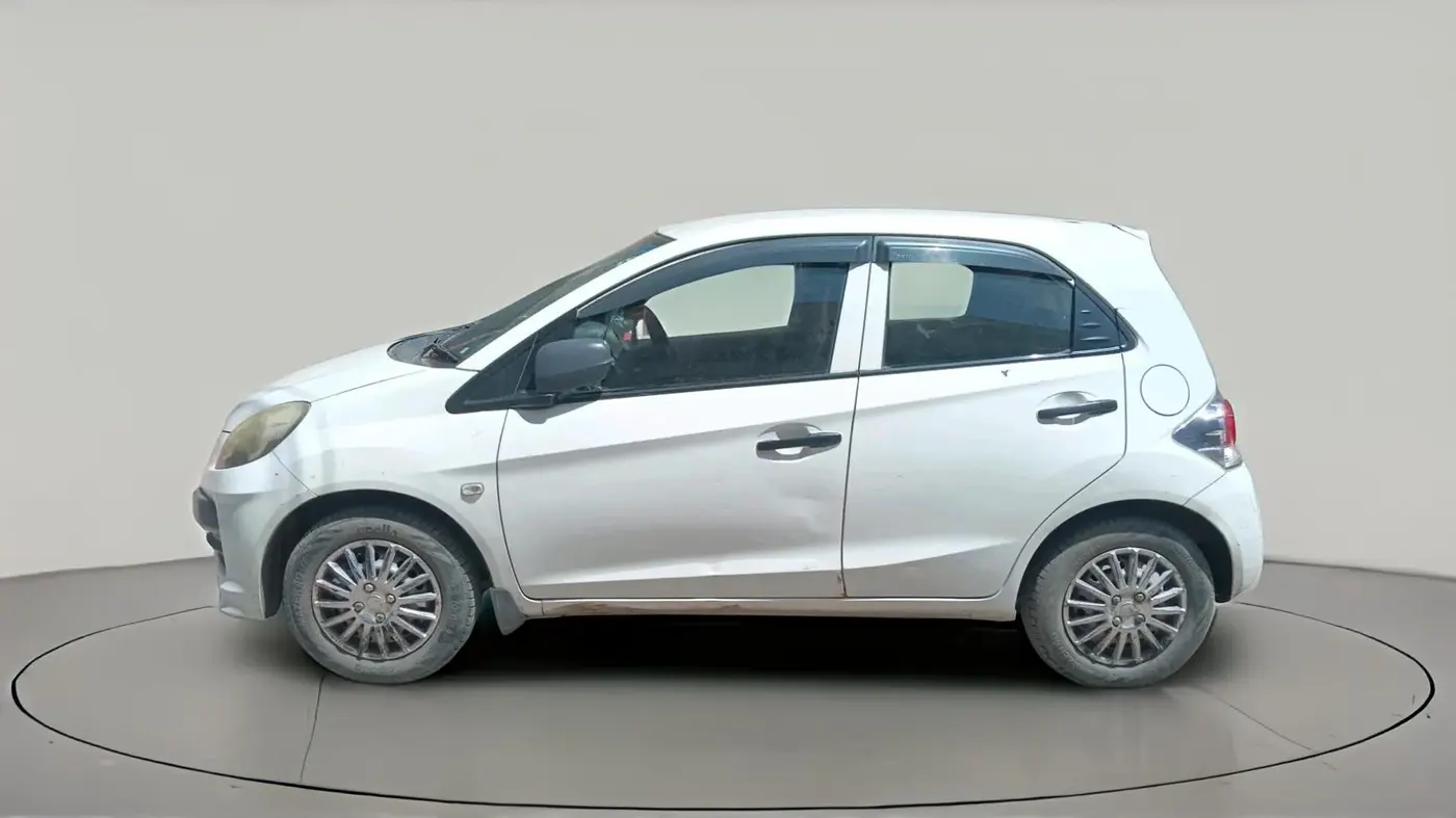 2013 Honda Brio EX MT, Petrol, Manual, 54,013 km, exterior